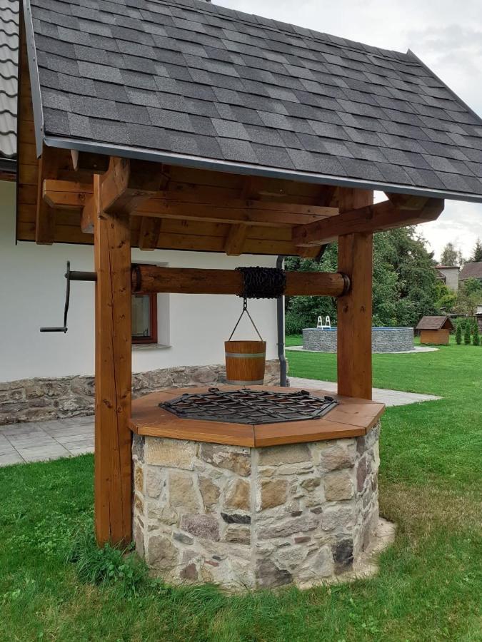 The Retreat Villa Zdarky Buitenkant foto
