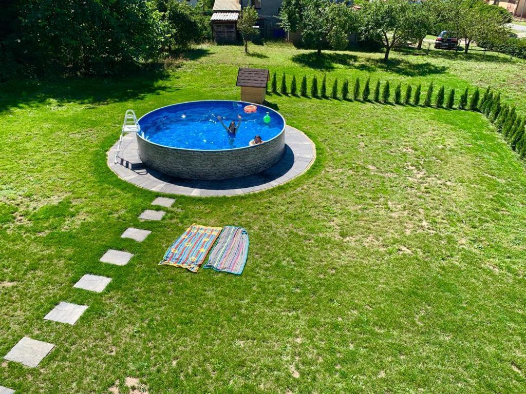 The Retreat Villa Zdarky Buitenkant foto