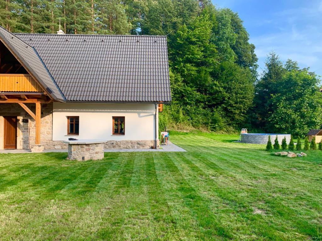 The Retreat Villa Zdarky Buitenkant foto